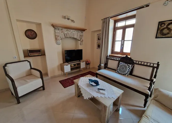 Christos Katerina House